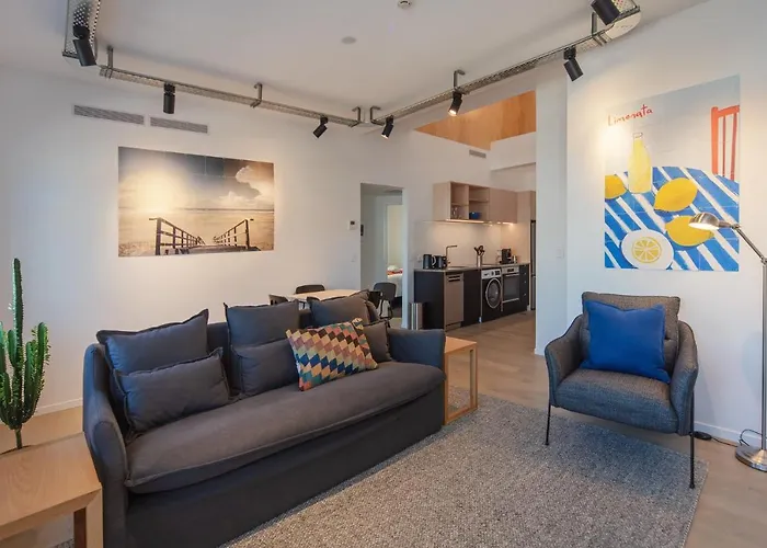 Inner City Apartments - 3